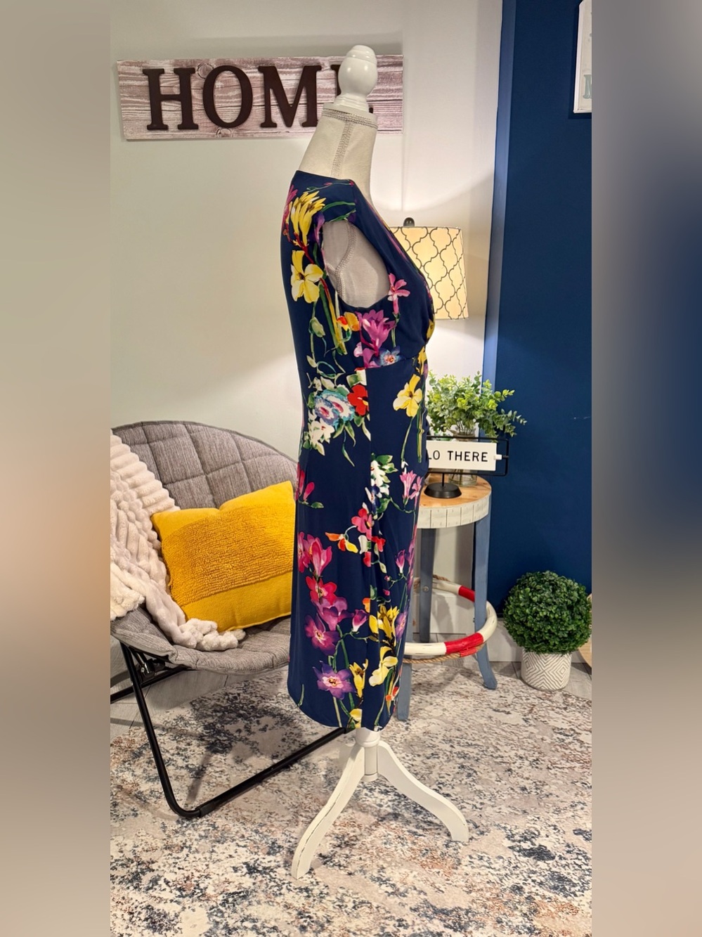 Lauren Ralph Lauren Floral Ruched Midi Dress 12 - Picture 5 of 10